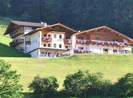 Kratzerwirt Apartments Neustift im Stubaital Exterior photo