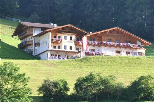 Kratzerwirt Apartments Neustift im Stubaital Exterior photo