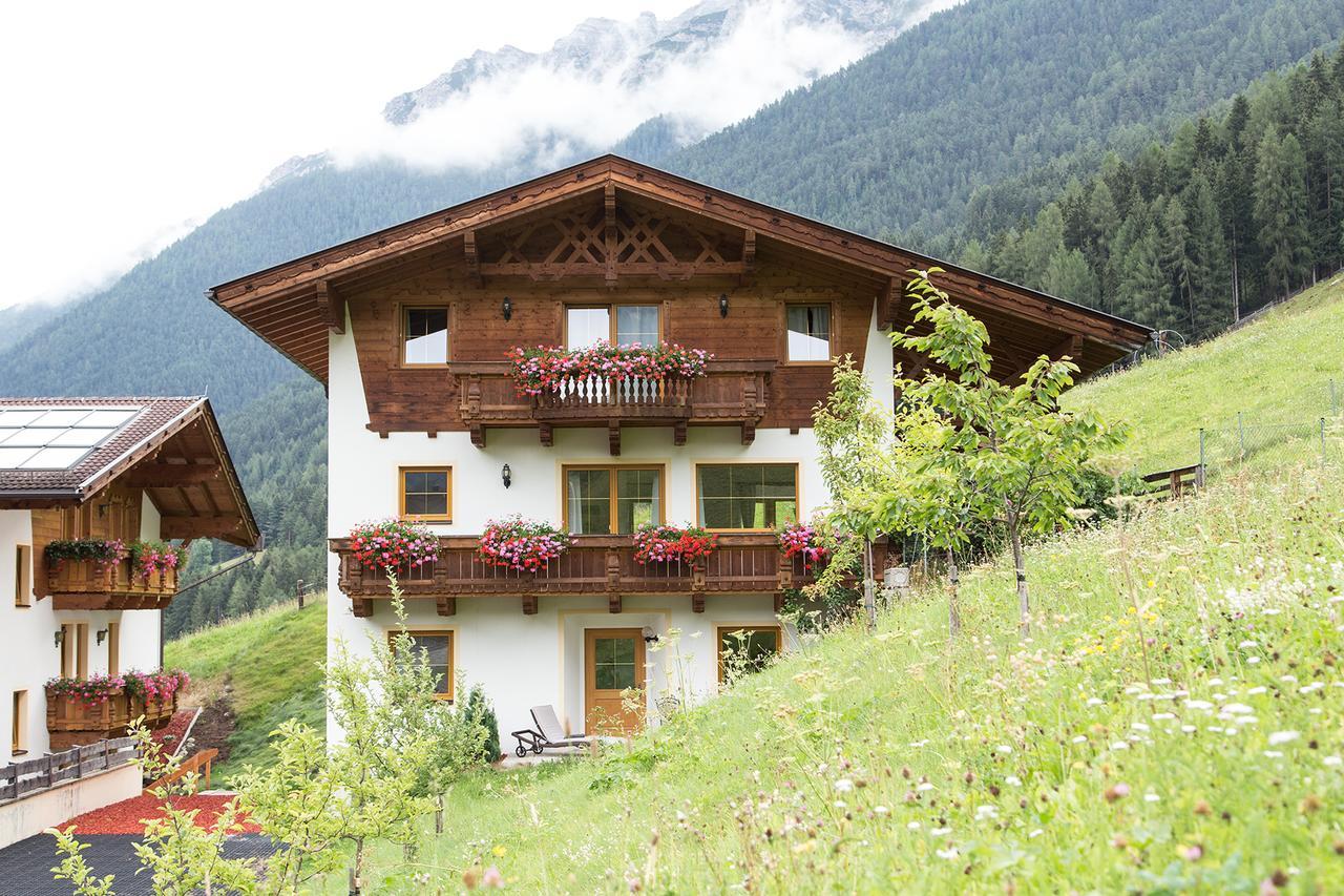 Kratzerwirt Apartments Neustift im Stubaital Exterior photo